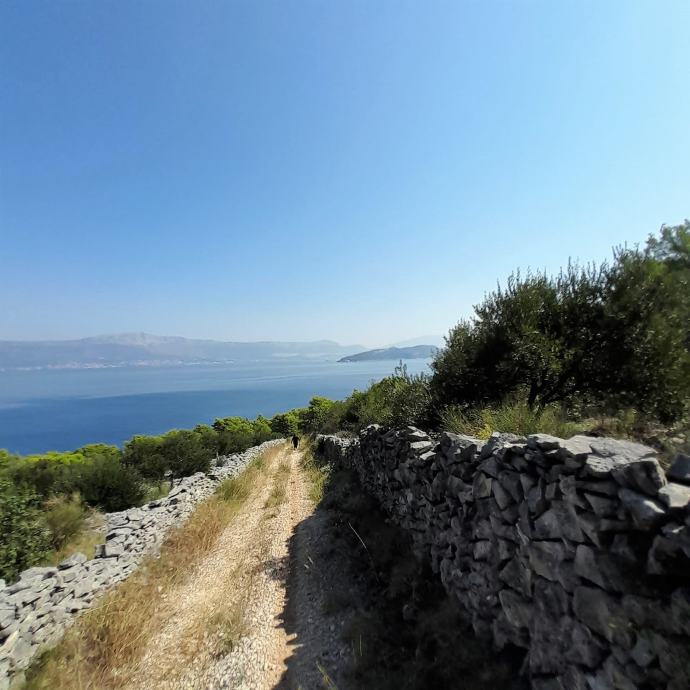 Građevinsko zemljište, Slatine, otok Čiovo, 3261 m2